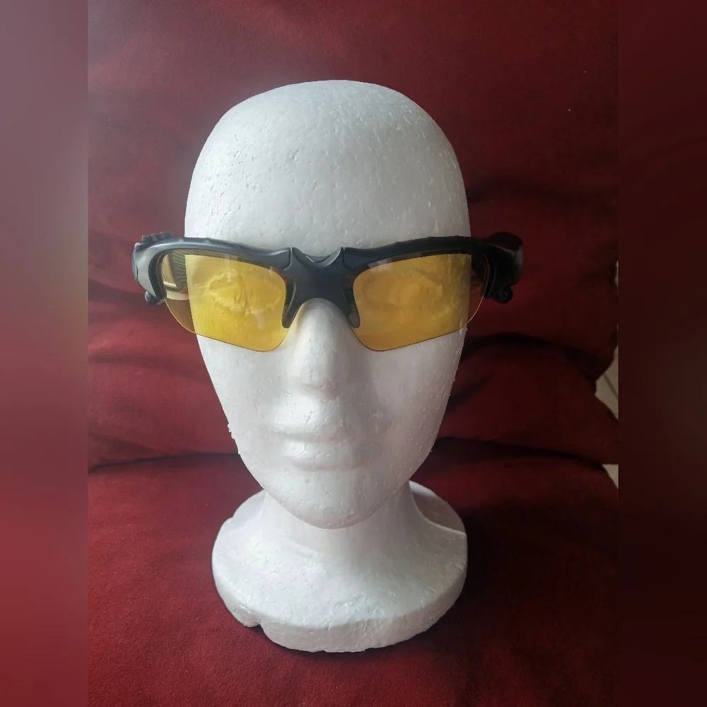 COPY - *BRAND NEW BLUETOOTH SUNGLASSES